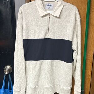 Old Navy Men's Light Gray and navy blue Zip-Up Sweater